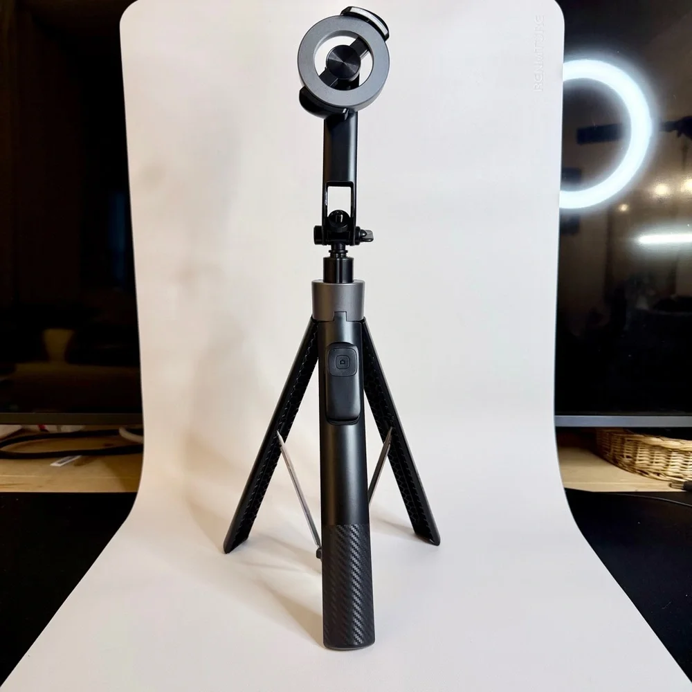 VICTIV | Brand NIB - Magnetic Selfie Stick Phone Tripod - Rechargeable w/ Remote